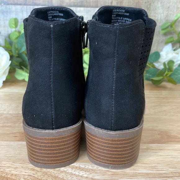 Style & Co Gerddie Booties 5M NWT - Picture 4 of 5